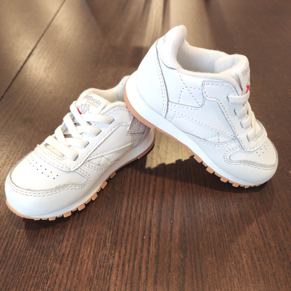 Reebook Classic Leather Shoes Toddler Size 5 White Rubber Gum